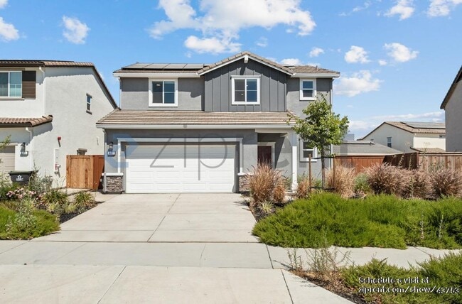 property at 437 Manhattan Dr