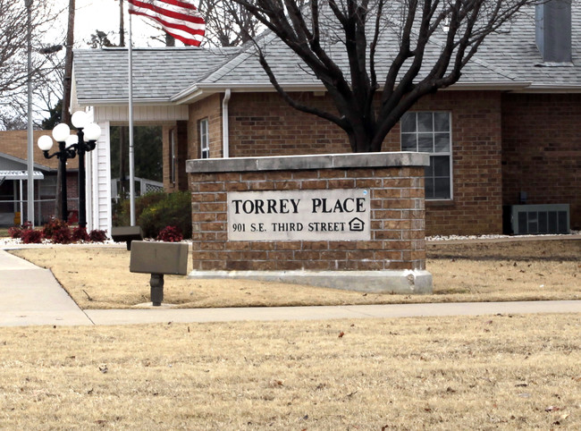 Torrey Place Apartments in Bartlesville, OK - Foto de edificio - Building Photo