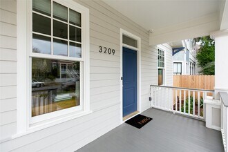 3209 Avenue P 1/2 in Galveston, TX - Building Photo - Building Photo