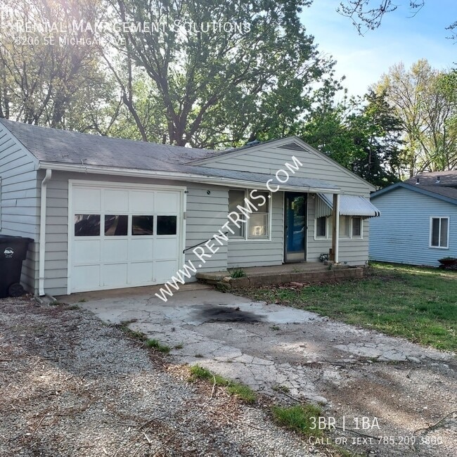 property at 3206 SE Michigan Ave