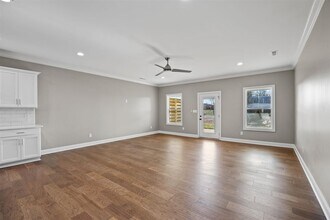 512 Old Lovers Ln in Bowling Green, KY - Building Photo - Building Photo