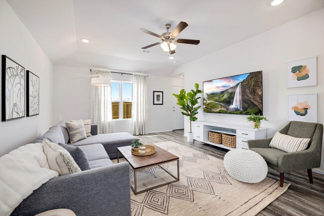 property at 1417 S Kingfisher Ln