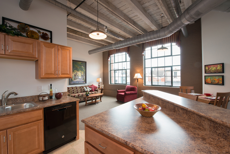 Steeple View Lofts 55+ in Lancaster, PA - Foto de edificio