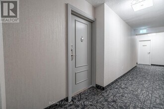 500 Green Rd in Hamilton, ON - Building Photo - Building Photo