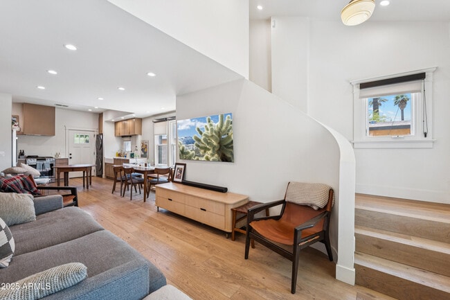 property at 755 E Moreland St