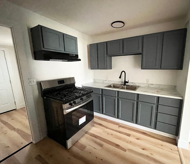 property at 301-303 Cobb St