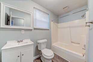 438 Kathleen St in Pittsburgh, PA - Building Photo