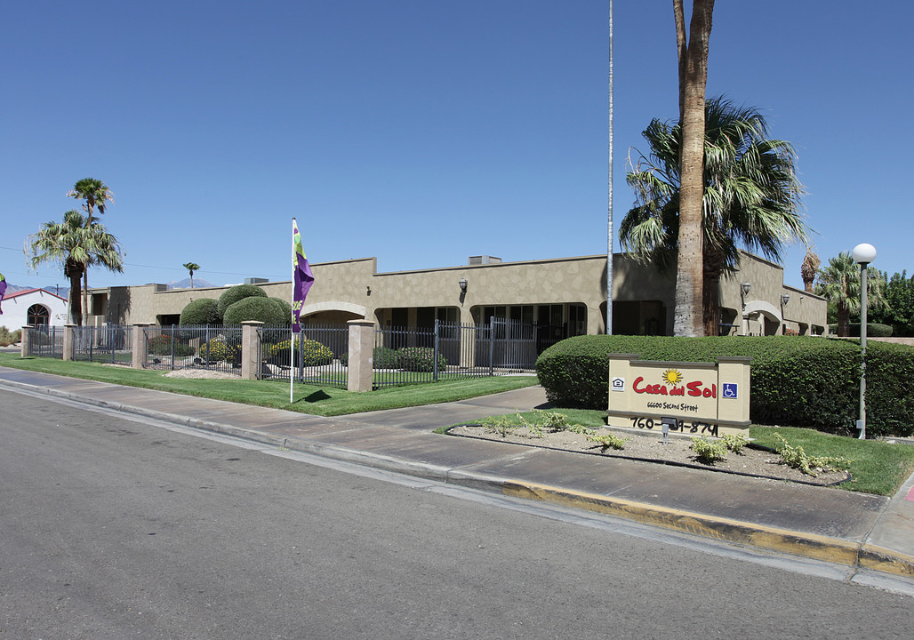 Casa Del Sol Apartments in Desert Hot Springs, CA - Foto de edificio