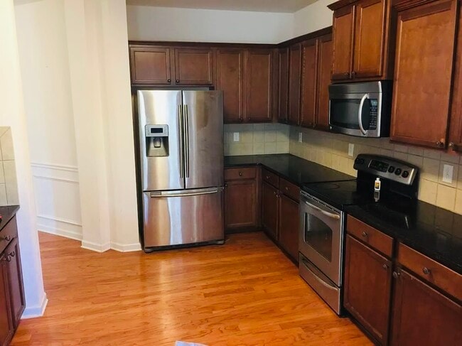 574 Walkers Ln in Duluth, GA - Building Photo - Building Photo