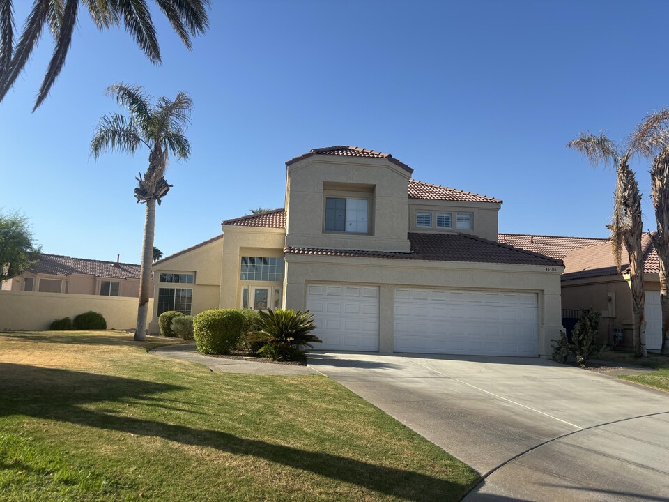 45305 Desert Eagle Ct in La Quinta, CA - Building Photo