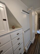 27 Rock St, Unit A in Portsmouth, NH - Building Photo - Building Photo