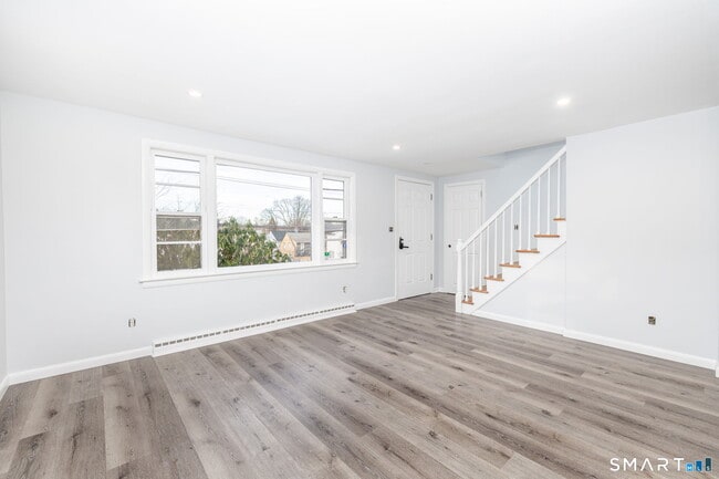 153 Gridley St in Bristol, CT - Building Photo - Building Photo