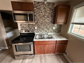 324 Rhew St in Fayetteville, NC - Building Photo - Building Photo