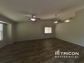 5033 Golfridge Dr in Las Vegas, NV - Building Photo - Building Photo