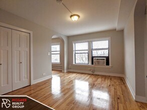 560 W Arlington in Chicago, IL - Building Photo - Building Photo