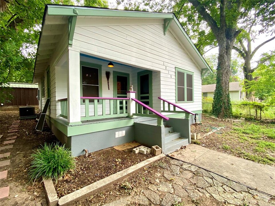 1210 Taylor St in Austin, TX - Foto de edificio