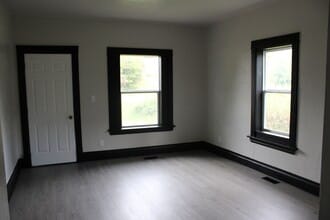 317 E 10th St S in Ladysmith, WI - Building Photo - Building Photo