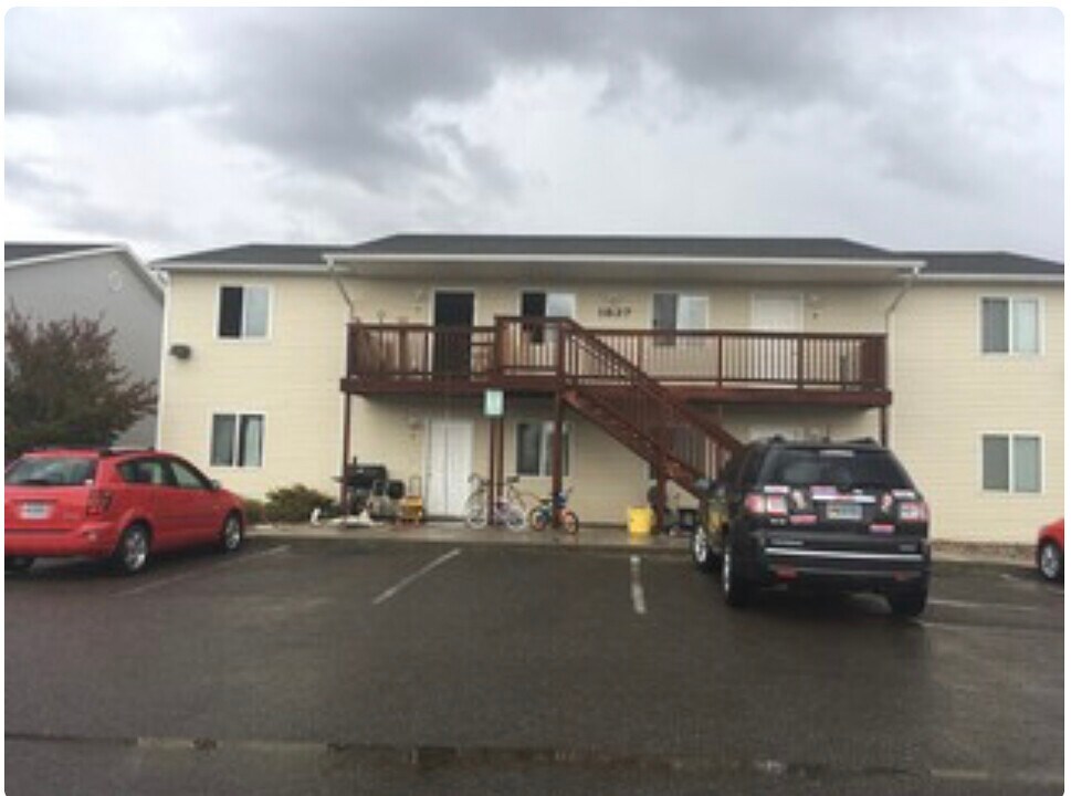 1837 S 11th St, Unit C in Laramie, WY - Foto de edificio