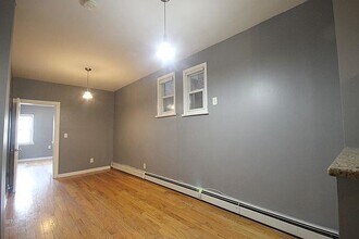 430 New York Ave-Unit -1L in Jersey City, NJ - Building Photo - Building Photo