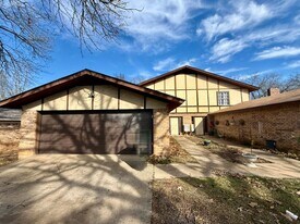 4614-4616 Edinburgh Dr in Tyler, TX - Building Photo