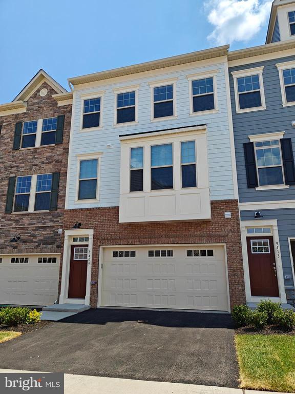 property at 9409 Barnes Lp