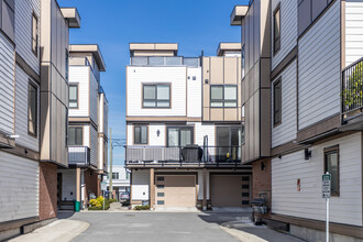 Winston Terraces in Langley, BC - Building Photo - Building Photo