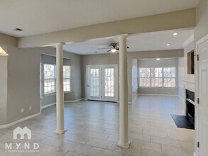 115 Heritage Creek Way in Greensboro, NC - Foto de edificio - Building Photo