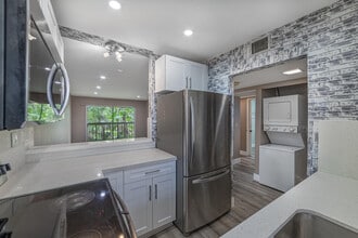 2755 W Atlantic Ave in Delray Beach, FL - Building Photo - Building Photo