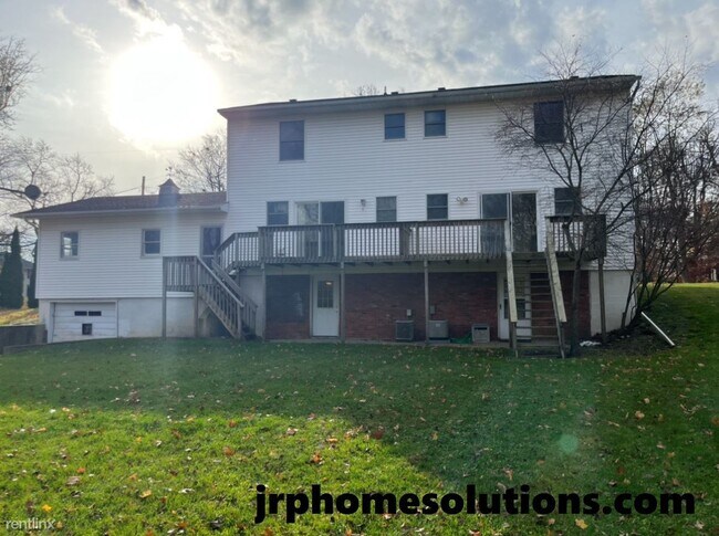 880 E Michigan Ave photo'