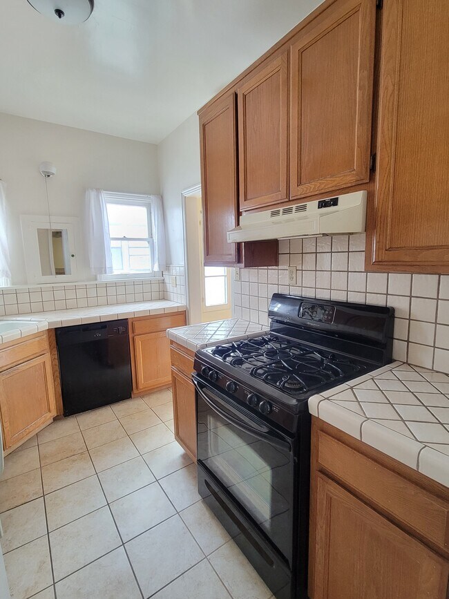 1349 W 9th St Apartments and Nearby San Pedro Apartments For Rent San