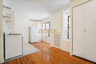 174 Avenue B in New York, NY - Building Photo - Building Photo