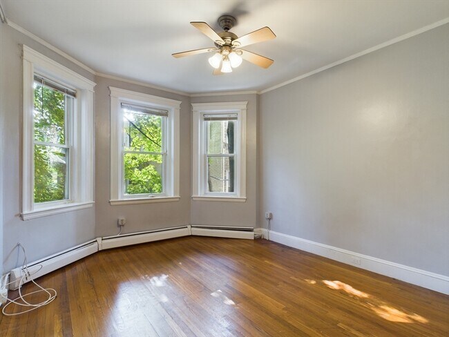 1845 Commonwealth Ave, Unit #6
