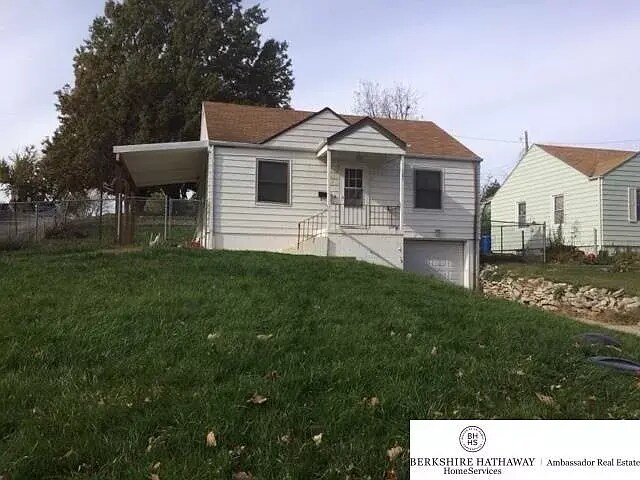 5516 S 80th St in Ralston, NE - Foto de edificio - Building Photo