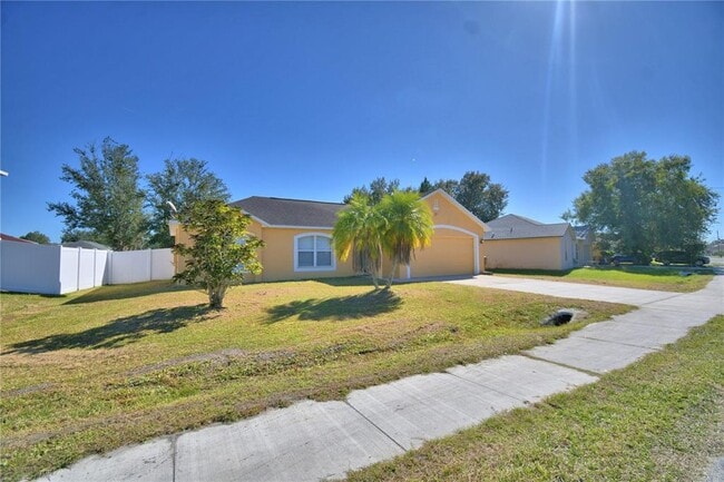 1060 Dudley Dr in Kissimmee, FL - Building Photo - Building Photo