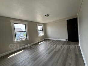 929 Vankirk St in Clairton, PA - Building Photo - Building Photo