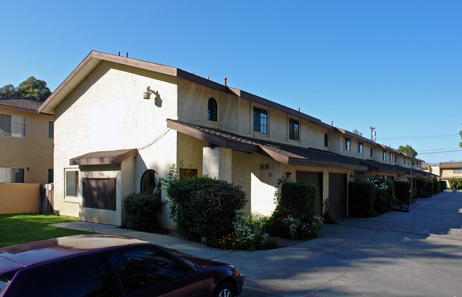 518 Acacia Rd in Santa Paula, CA - Building Photo - Building Photo