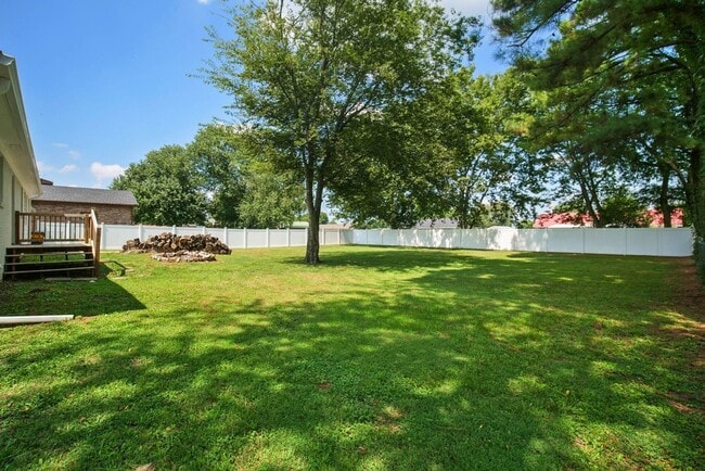 106 Napier Dr in Columbia, TN - Building Photo - Building Photo