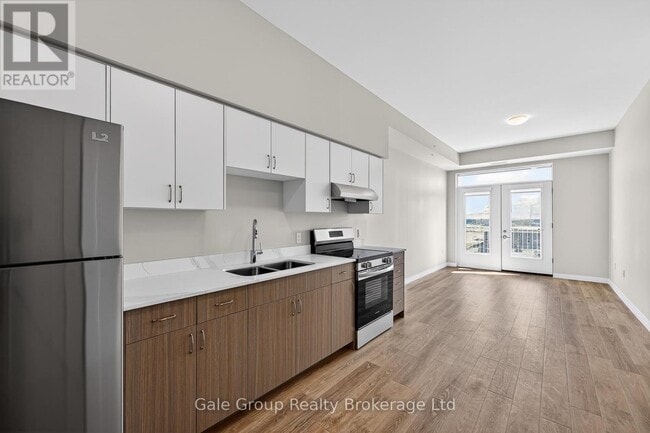 785 Southwood Way in Woodstock, ON - Building Photo - Building Photo