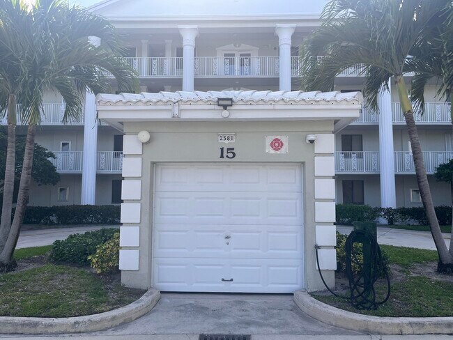 2581 Village Blvd in West Palm Beach, FL - Building Photo - Building Photo