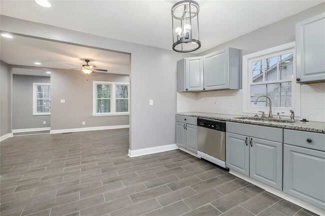 160 Adeline Ave NW in Atlanta, GA - Building Photo - Building Photo