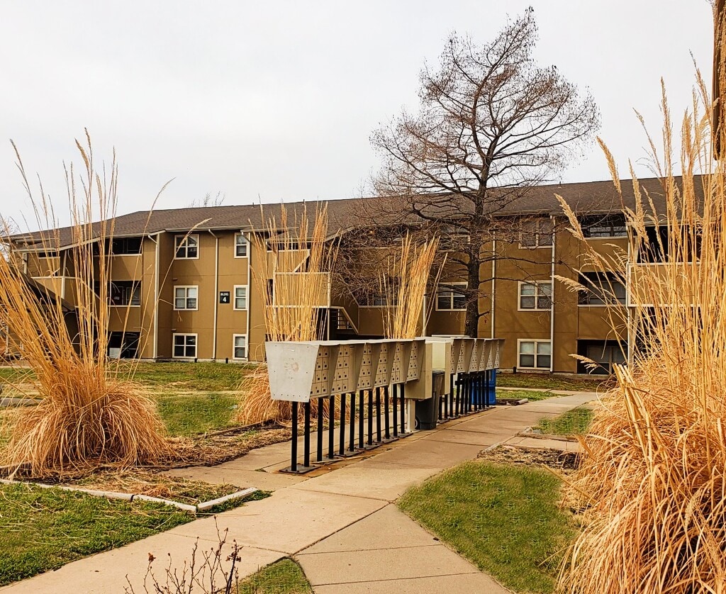 Crosswinds Villas Wichita, KS Apartments
