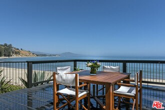 1807 Fernald Point Ln in Montecito, CA - Building Photo - Building Photo