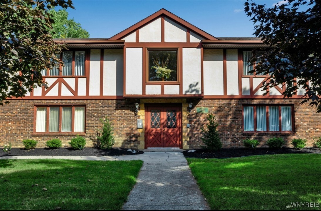149 Denrose Dr in Buffalo, NY - Foto de edificio