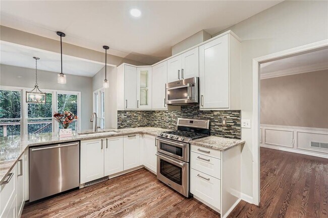 5155 Courton St in Alpharetta, GA - Building Photo - Building Photo