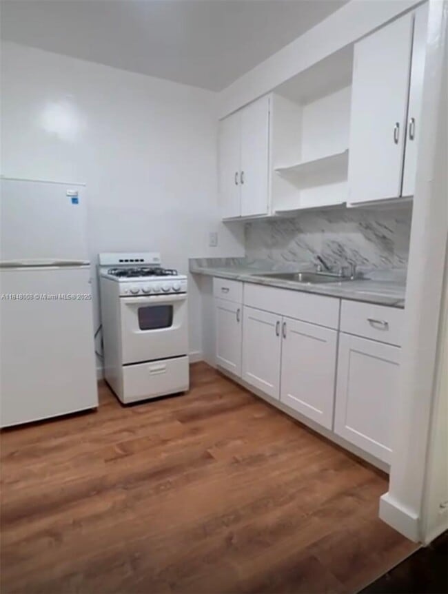 property at 1611 Pennsylvania Ave