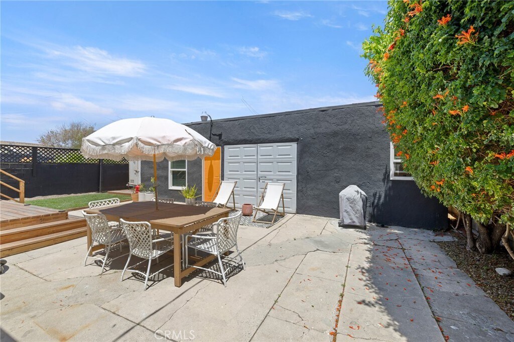 1583 W 48th St in Los Angeles, CA - Building Photo