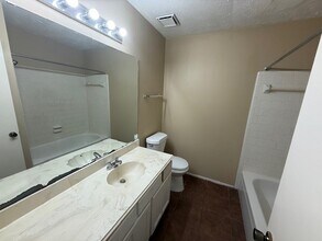 2402 Autumn Springs Ln in Spring, TX - Building Photo - Building Photo