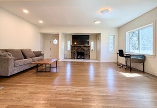 557 S University Blvd in Denver, CO - Building Photo - Building Photo