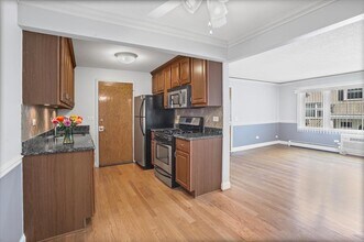 4931 N East River Rd in Norridge, IL - Building Photo - Building Photo