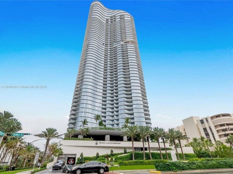 15701 Collins Ave, Unit 3605 in Sunny Isles Beach, FL - Building Photo
